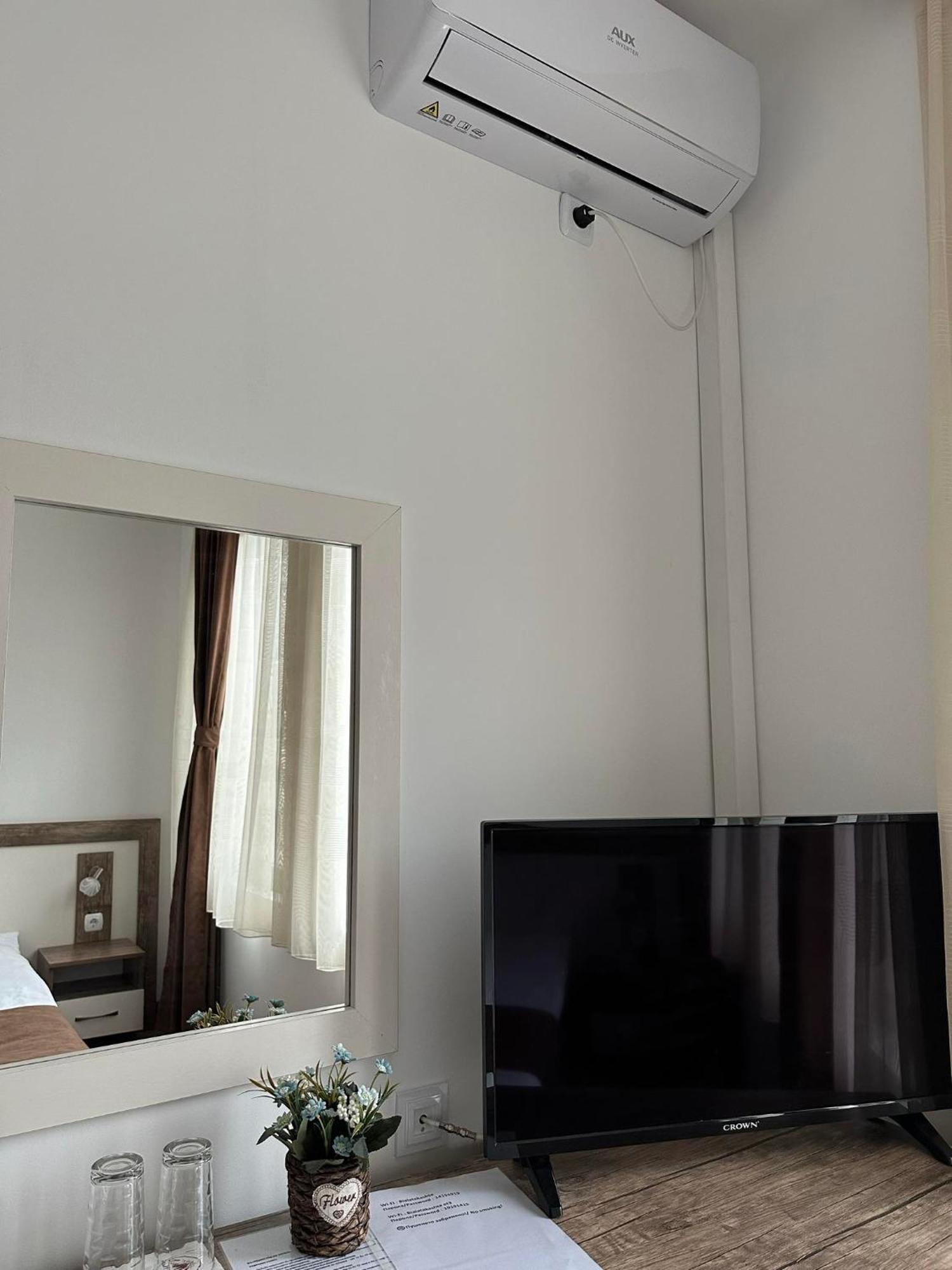 Hotel Бялата Къща à Chakalarovo Extérieur photo