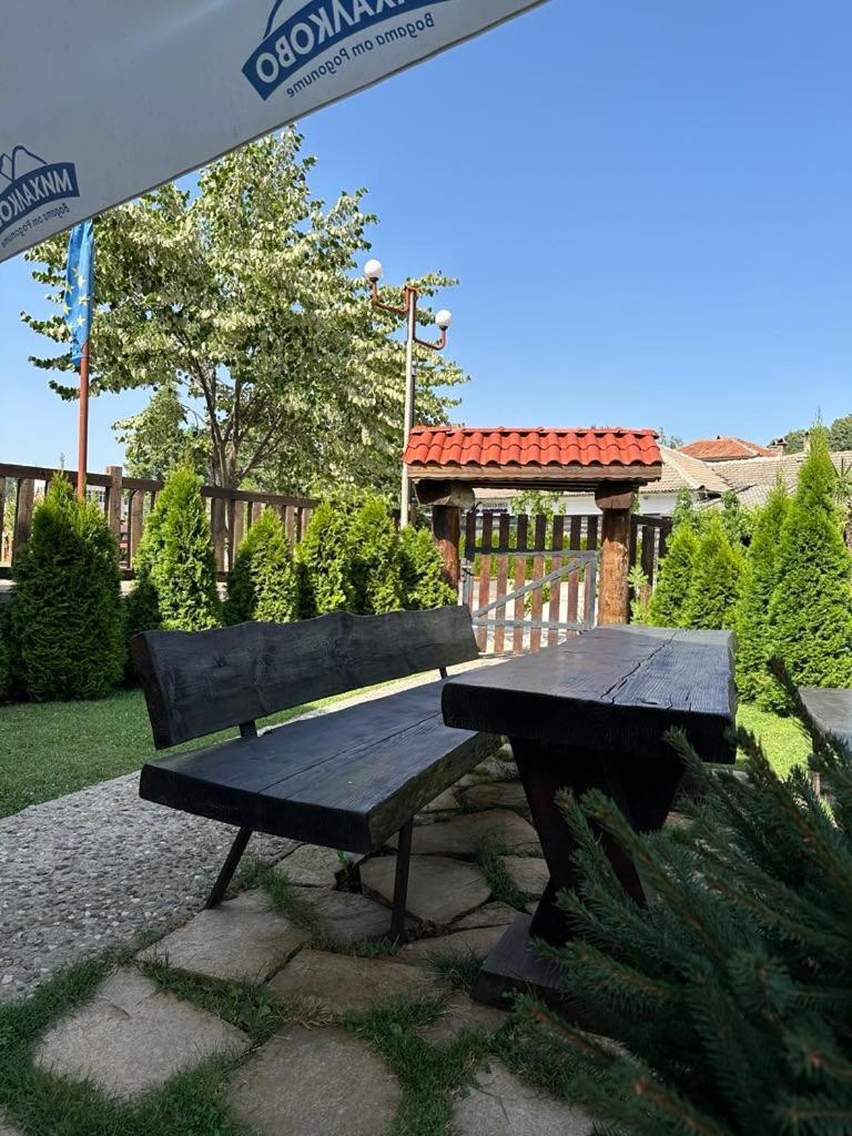 Hotel Бялата Къща à Chakalarovo Extérieur photo